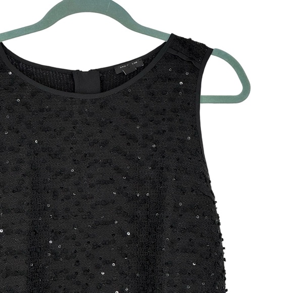 Ann Taylor Size Medium Petite Black Polyester Tank w Sequin/Bobble Detailing - Picture 4 of 10